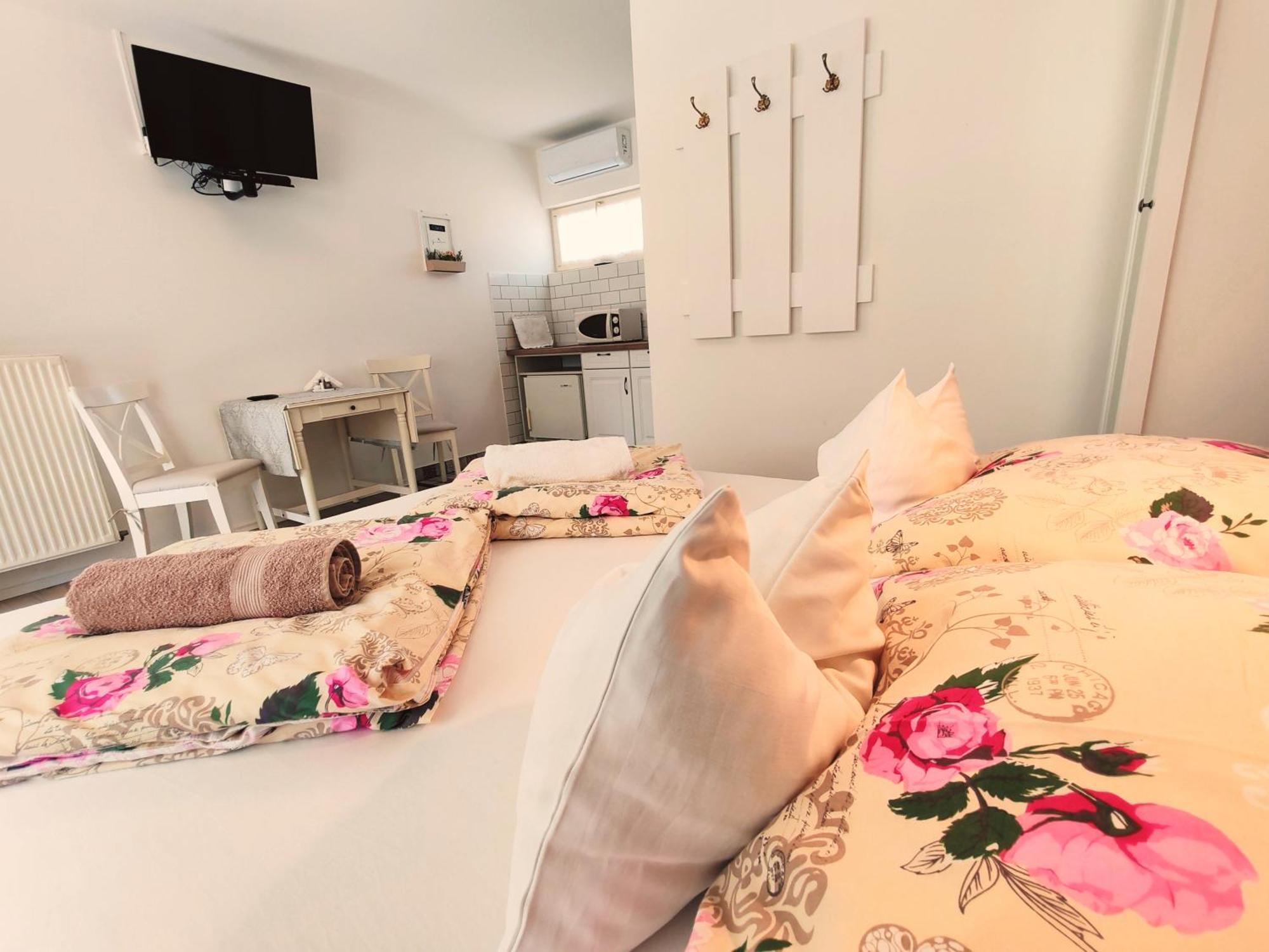 Elisoria Apartments Cserszegtomaj Esterno foto